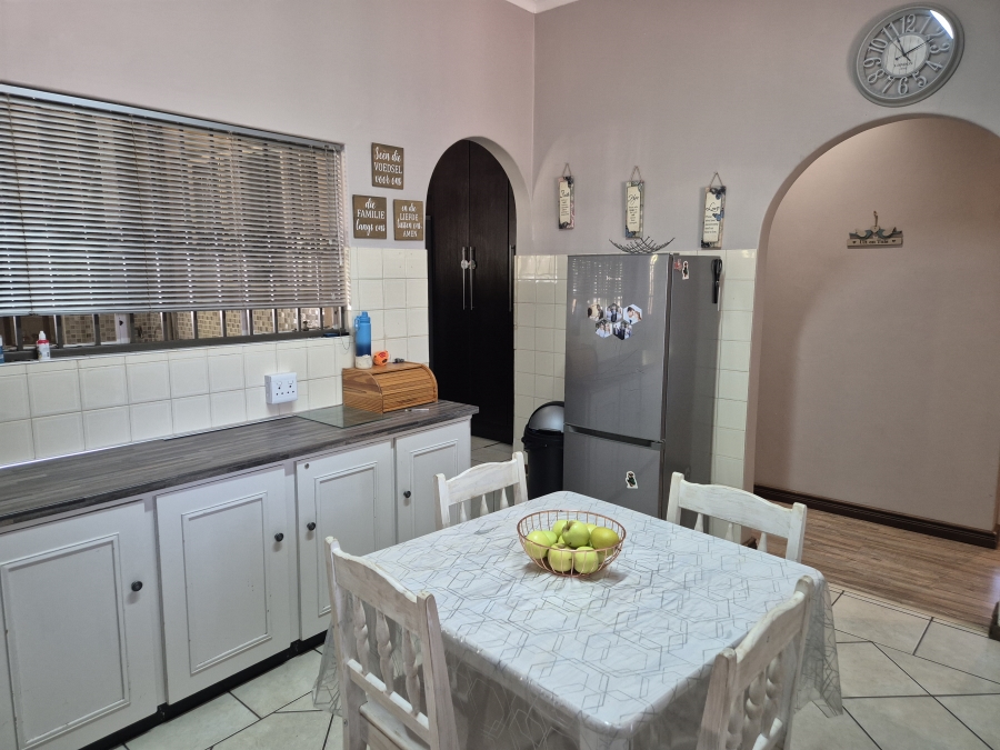 4 Bedroom Property for Sale in Wilkoppies North West